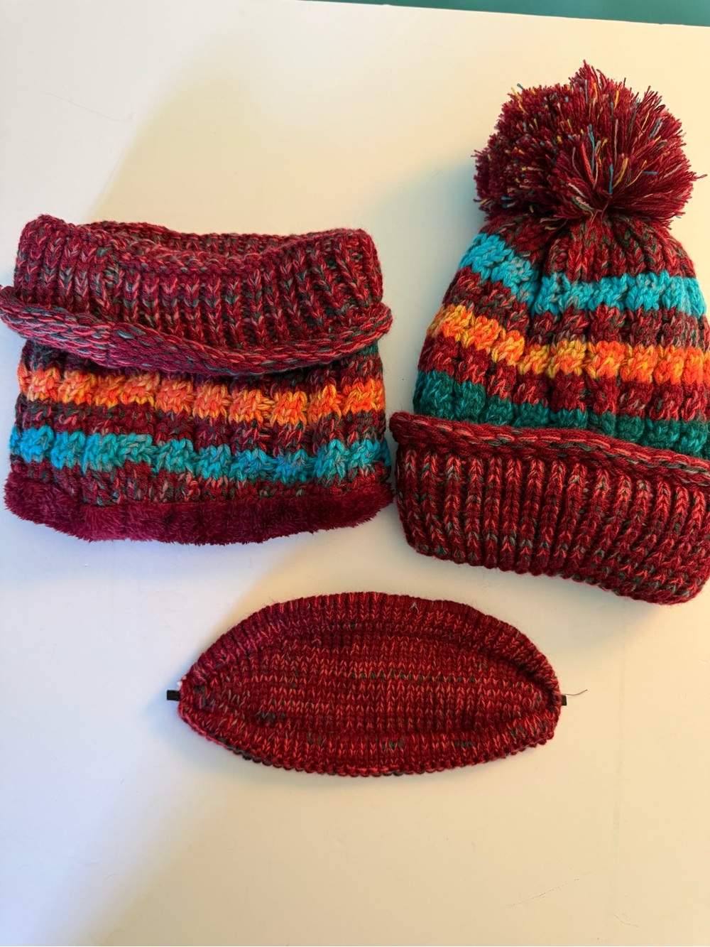 Adult Multicolor Knit Pom Hat and Neck Warmer Set - Red Striped NWOT